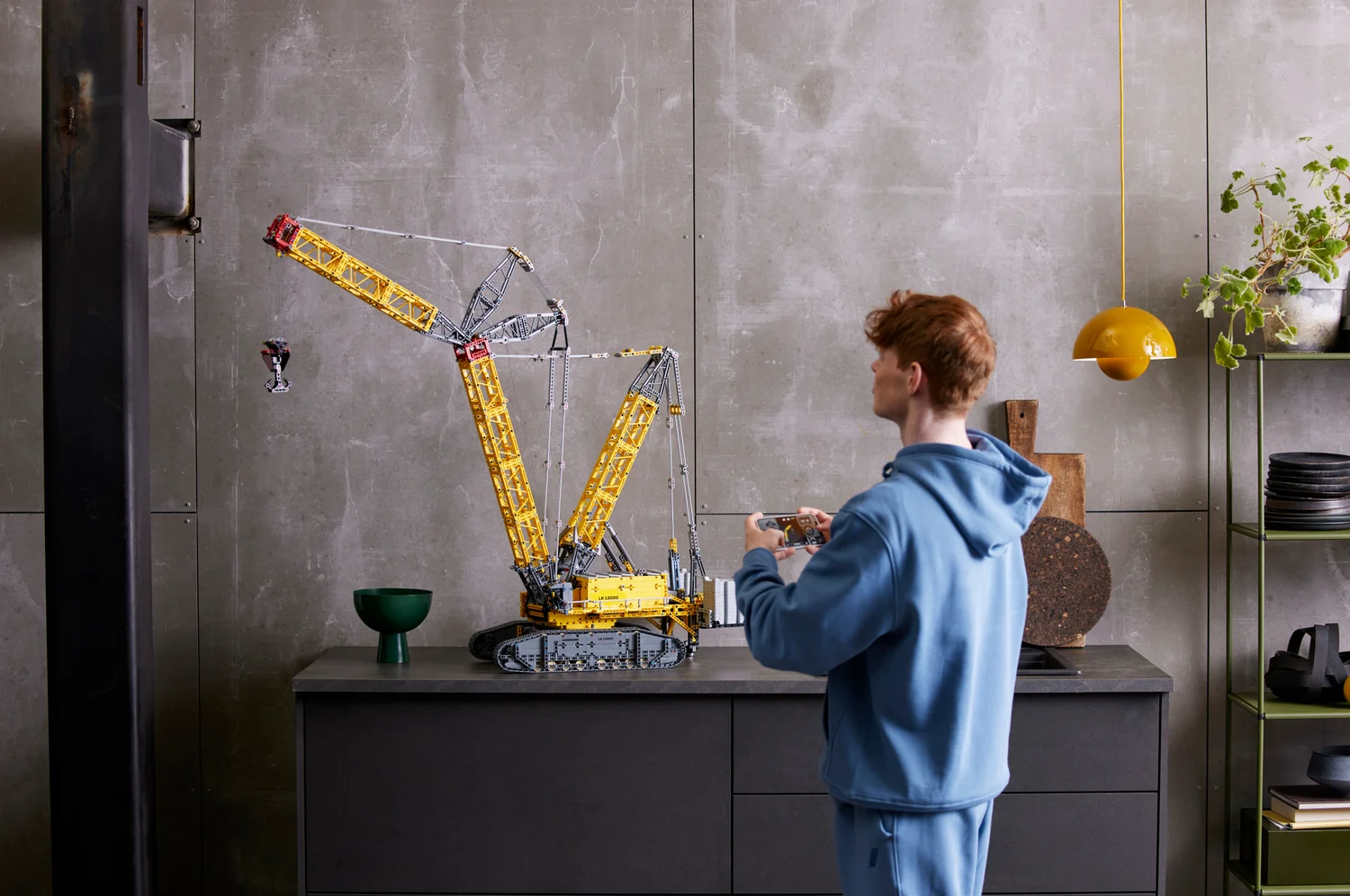 LEGO Powered UP Гусеничный подъёмный кран Liebherr LR 13000 (42146)