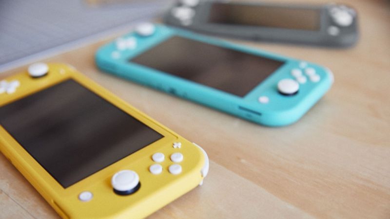 Nintendo Switch Lite Yellow + The Legend of Zelda Breath of the Wild Фотография 5