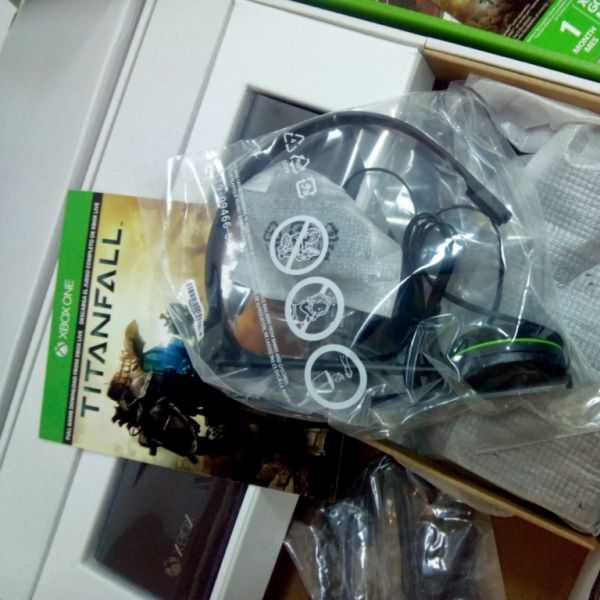 Microsoft Xbox One Titanfall Bundle Фотография 4