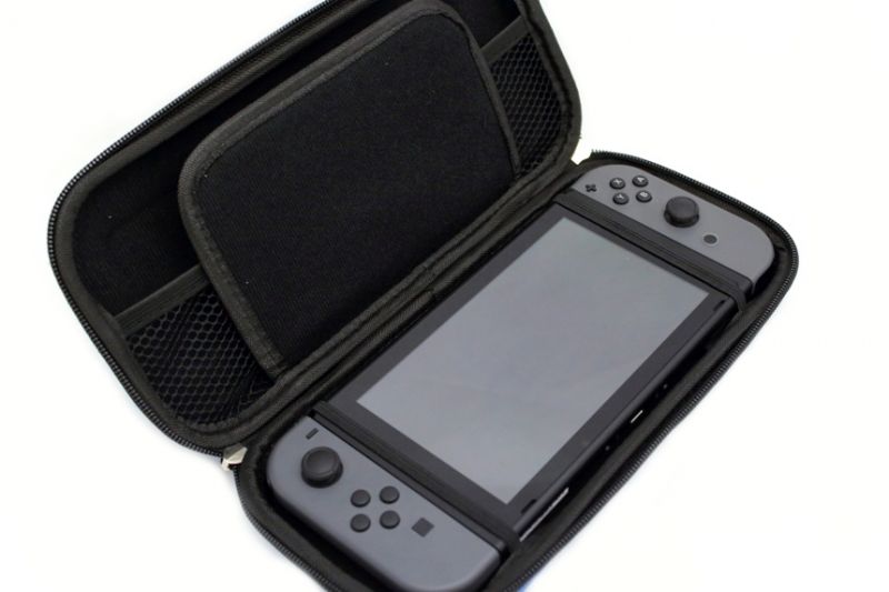 Чехол для Nintendo Switch GameTraveler Case (Black) Фотография 1