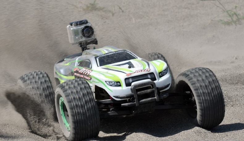 Thunder Tiger eMTA Brushless Monster 1/8 620 мм 4WD 2.4GHz RTR Green Фотография 2