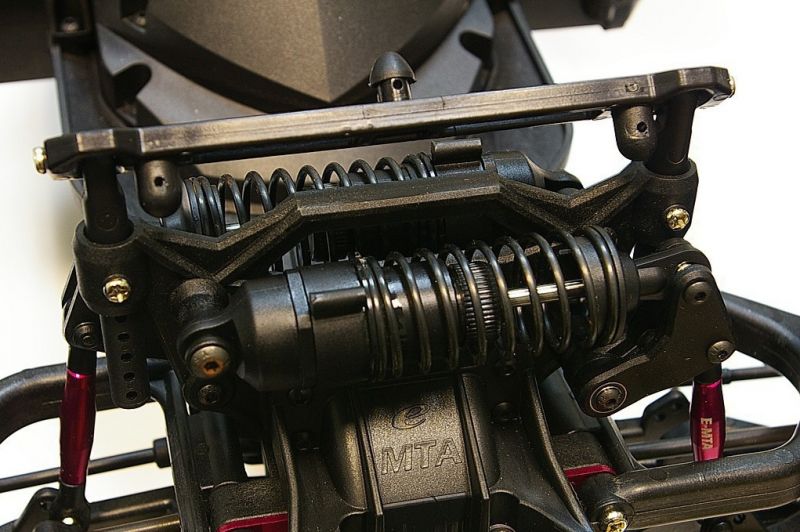 Thunder Tiger eMTA Brushless Monster 1/8 620 мм 4WD 2.4GHz RTR Yellow Фотография 1