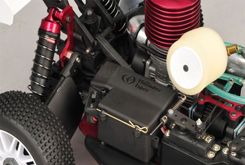 Thunder Tiger EB-4 S2.5 Nitro PRO Buggy 1/8 490 мм 4WD 2.4 GHz RTR Red Фотография 2