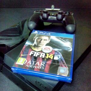 Sony Playstation 4 + игры: Watch Dogs + Killzone + Metro Redux Thumbnail 2