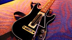 Guitar Hero Live 2 гитары Bundle (PS4) Thumbnail 1